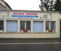 Au Joly Toutou image 16
