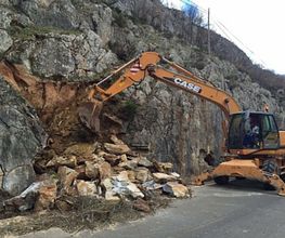 excavaciones-martinez-sanchez-leon-excavadora-05-g.jpg
