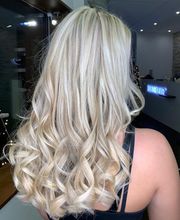 NURIDELUXE / Coiffure / Nail / Cosmetic Bild 14