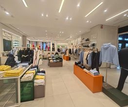 Overall View - In-Store