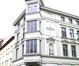 Aussenansicht der Fritz-Reuter-Apotheke