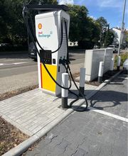 Shell Recharge Charging Station Bild 1