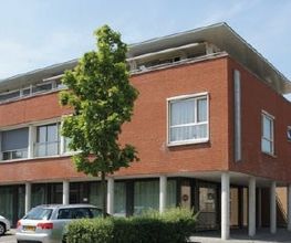 U vindt onze praktijk op de begane grond aan de Mathessestraat in Breda. Er zijn voldoende gratis parkeerplaatsen in de straat.