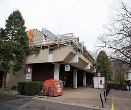batiment-de-la-pharmacie-sun-store-martigny-manoir