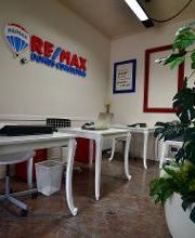 RE/MAX Domus Consulting immagine 9