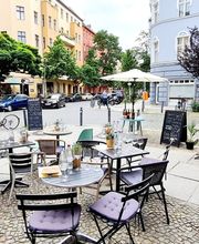 Café ILOstan Bild 19