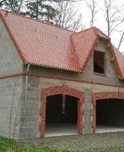Perche Construction image 16