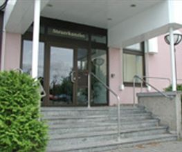 Hans Dirmeier,  Steuerberater Bild 2