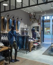 Tommy Jeans immagine 2