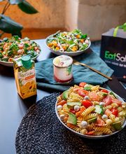 Eat Salad image 6