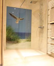 Badezimmer mit Dusche und Sauna Ferienhaus Deichkörnchen Neßmersiel www.nord-sterne.de