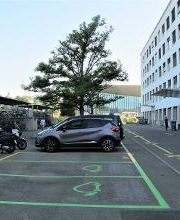 Shell Recharge Charging Station Bild 1