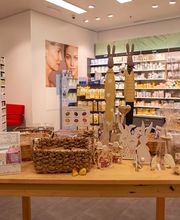 österliche-dekoration-amavita-apotheke-langenthal