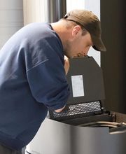 Velay Maintenance image 3