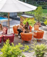 Bar, Wine, Cocktails, Outdoor billiard table, Garden terrace