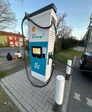 Shell Recharge Charging Station Bild 1