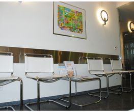 Zahnarztpraxis Dres. Schuler & Burri AG Bild 2