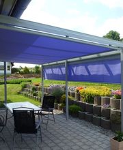 Terrassendach mit Unterglas und Zipmarkise mit lila Stoff (002).jpg