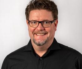 TEAM 15 - PRAXIS FÜR ZAHNMEDIZIN DR. HERMANN & PARTNER Bild 12