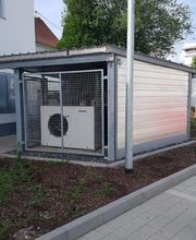 Einhausung um Wärmepumpen