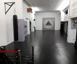 Deuce Combat System - DCS Kampfsportschule Bamberg Bild 1