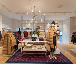 Tommy Hilfiger image 3
