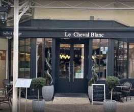 Le Cheval Blanc image 12