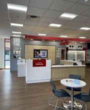 Visionworks Doctors of Optometry Lake Forest image 7
