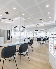 Opticien ÉCULLY Optical Center image 6