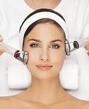 Le Poudrier De La Reine image 1