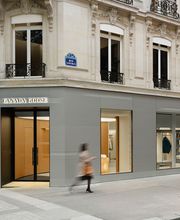 Canada Goose Paris - Champs Elysées image 5