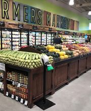 Holiday Market image 6