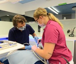 Dr. med. dent. Gottschlich Martin Bild 10
