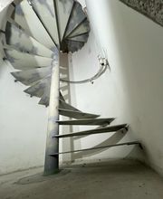 Spindeltreppe unten.JPG