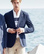 Trockenreinigung
Hose, Jupe, Leggings, Shorts, Veston, Blazer, Jacke, Blouson
Kleid, Bluse, Pullover, Cardigan, Strickjacke, Over-Shirt
Krawatte, Schal, Hut, Mütze
Plissee-Jupe, Kunst-Pelz, Amaretta