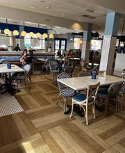 Cafe Express River Oaks image 11