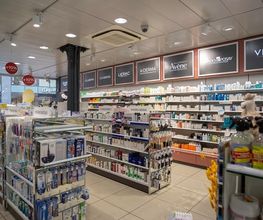 interieur-de-la-pharmacie-sun-store-fribourg