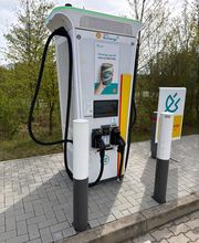 Shell Recharge Charging Station Bild 1
