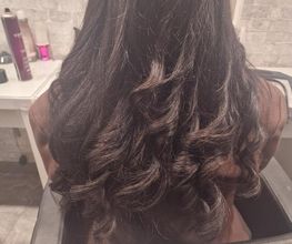 Lahna Coiffure image 5
