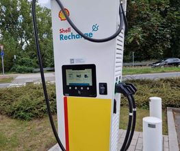 Shell Recharge Charging Station Bild 3