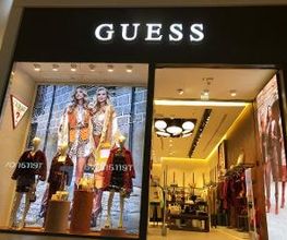 GUESS immagine 11