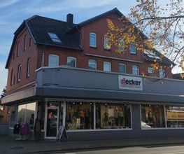 Modehaus Decker Ilsede Außenansicht, Gerhardstraße