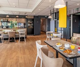 B&B HOTEL Brest Centre Port de Commerce image 11