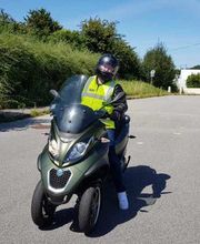 Driving S'CooL image 11