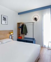 ibis Styles Aubagne Gemenos image 1