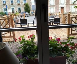 Le Perroquet Vert image 3