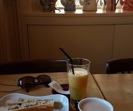 Le Café Serpente image 19