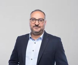 HanseMerkur Stuttgart Regional-Geschäftsstelle Deniz Pektas Bild 2