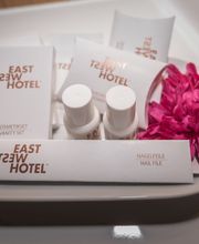 Machen Sie einem lieben Menschen eine Freude und verschenken einen Wertgutschein für unser Hotel. Die Bestellung sollte bis spätestens einen Tag vor gewünschtem Erhalt bei uns eingehen. Den Gutschein senden wir Ihnen per E-Mail zu.