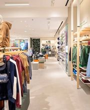 Lacoste Claye Souilly image 5